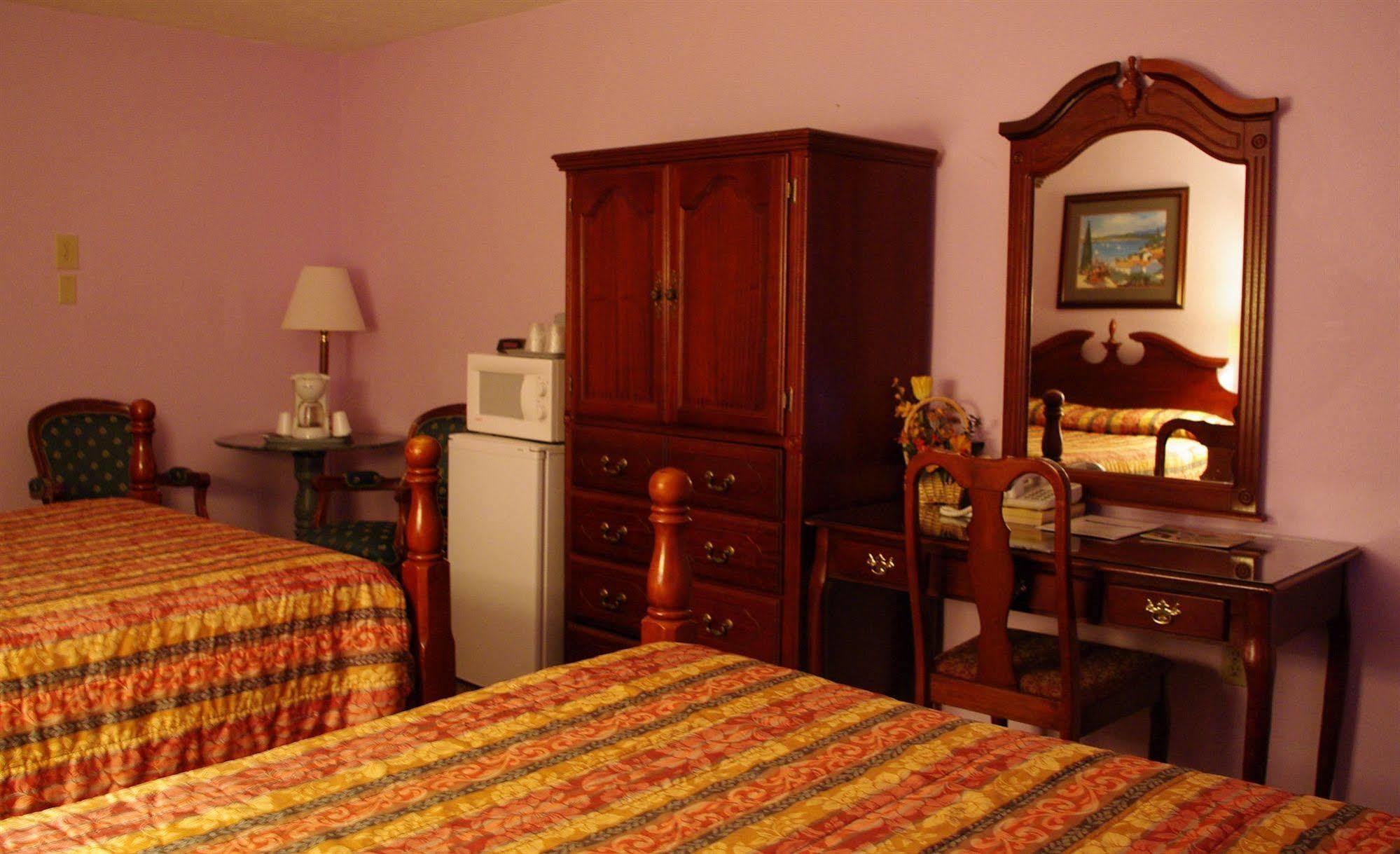 Blue Spruce Motel Lamar Rum bild
